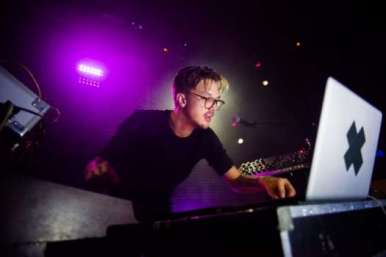 1DE73FEC-FEEC-4137-8D3C-672BB54F51D1